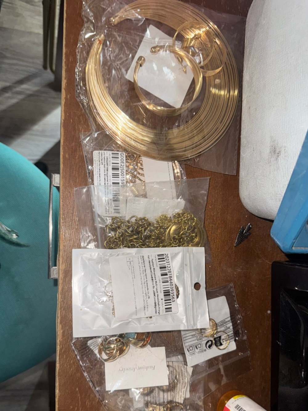 Assorted jewelry!